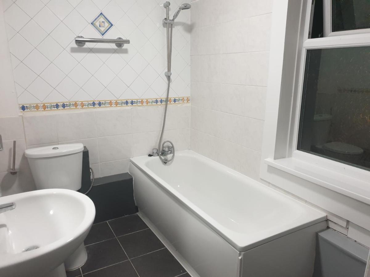 Lovely 1 Bedroom Flat High Barnet 3 Mins Away Εξωτερικό φωτογραφία