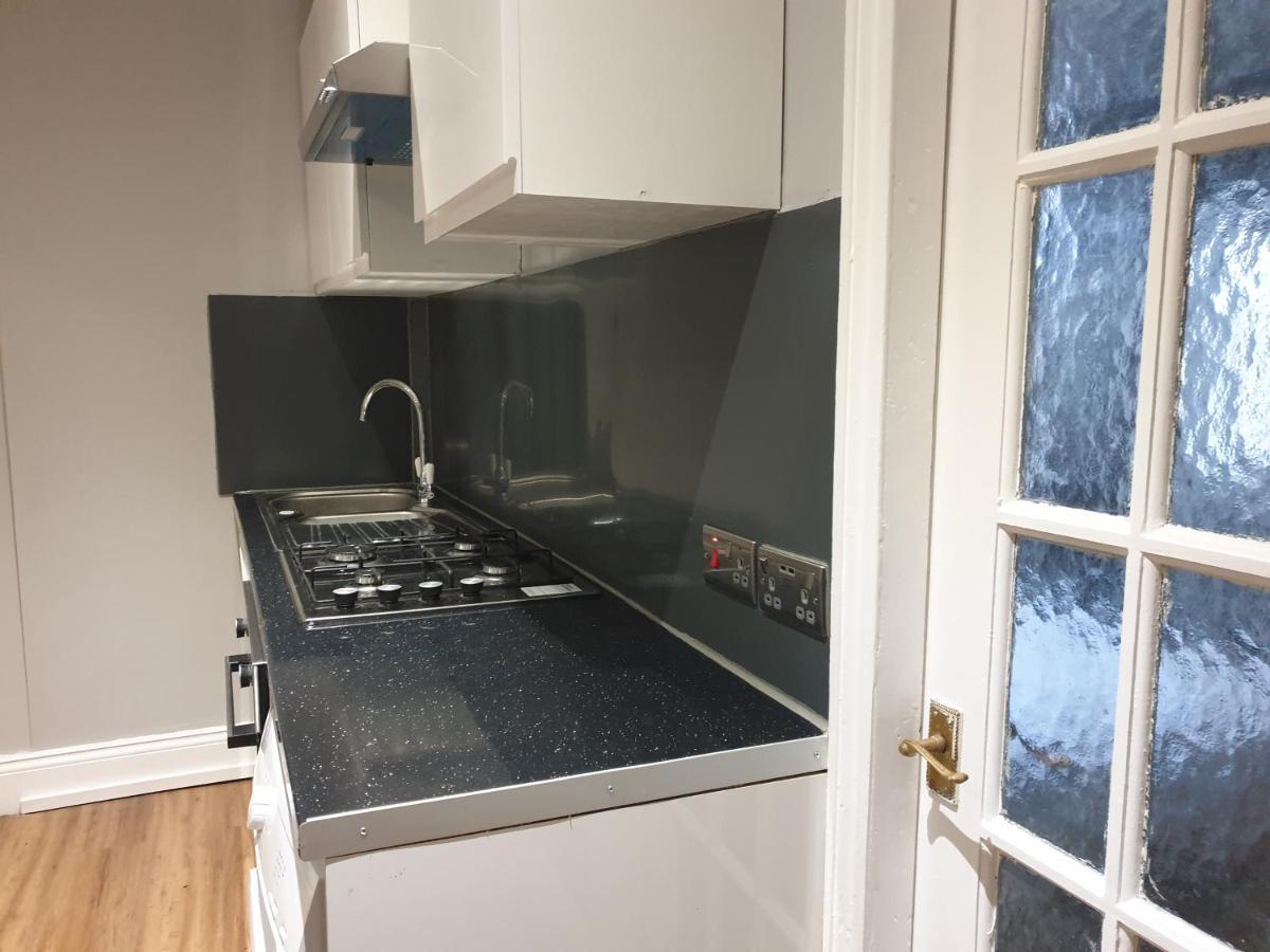 Lovely 1 Bedroom Flat High Barnet 3 Mins Away Εξωτερικό φωτογραφία